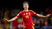 Dean Huijsen assinou contrato com Real Madrid até 2030