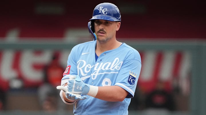 Apr 22, 2026; Kansas City, Missouri, USA; Kansas City Royals first baseman Vinnie Pasquantino (9) celebrates toward the dugout after hitting a double against the Baltimore Orioles in the fourth inning at Kauffman Stadium. Mandatory Credit: Denny Medley-Imagn Images