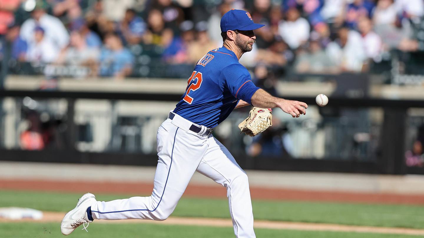 MLB Chooses Utterly Bizarre Player to Advertise Phillies-Mets Series in London - Vimarsana News