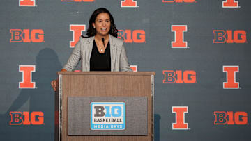 Oct 11, 2022; Minneapolis, Minnesota, US; Illinois women's head coach Shauna Green speaks to the media during the Big Ten media days at Target Center. 