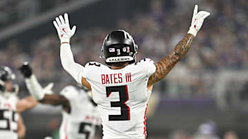 Atlanta Falcons safety Jessie Bates III