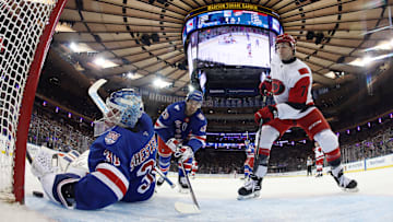 Carolina Hurricanes v New York Rangers