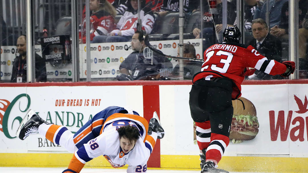 New York Islanders v New Jersey Devils