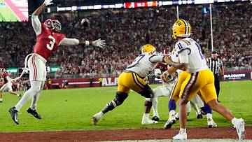 LSU's QB Switch Fails to Spark Comeback Against Alabama