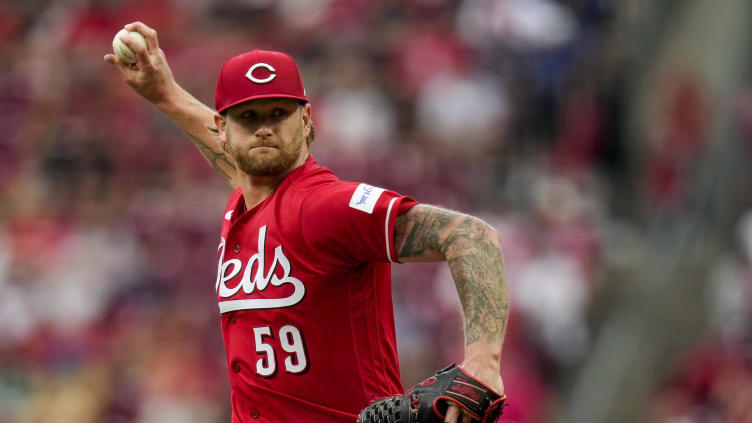 Cincinnati Reds starting pitcher Ben Lively