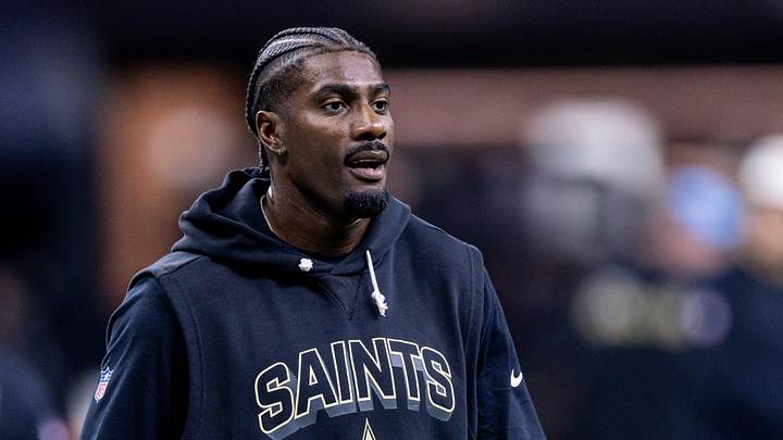 Dec 14, 2025; New Orleans, Louisiana, USA; New Orleans Saints tight end Juwan Johnson (83) warms up prior to the game against the Carolina Panthers at Caesars Superdome. Mandatory Credit: Stephen Lew-Imagn Images