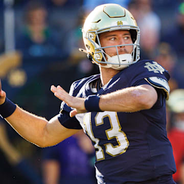 Notre Dame vs. Navy score prediction 2025
