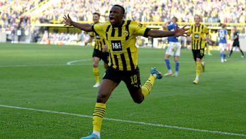 Derbyheld mit nur 17 Jahren: Youssoufa Moukoko