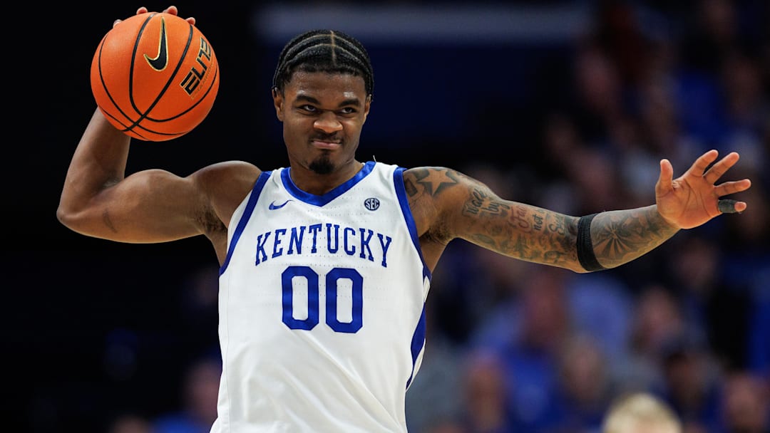 Kentucky Wildcats guard Otega Oweh (00) Kentucky Wildcats guard Otega Oweh (00)