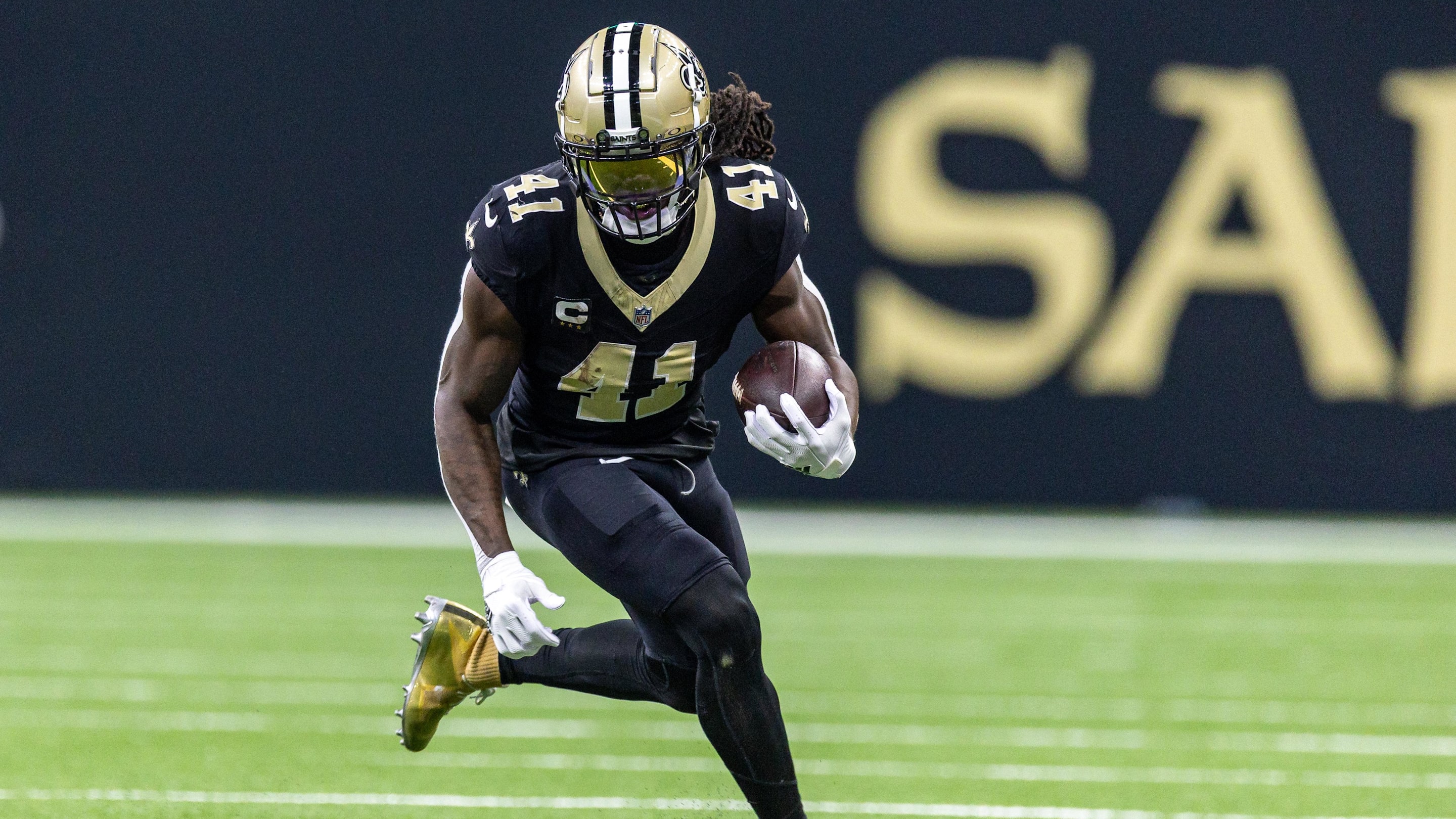 NFL Mock Trade: Broncos Acquire All-Pro RB Alvin Kamara