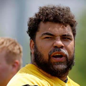 Steelers defensive tackle Cameron Heyward is seeking a restructured contract.