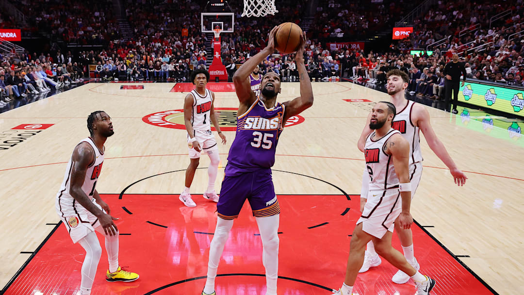 Phoenix Suns v Houston Rockets