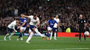 Harry Kane marked his 400th appearance for Tottenham with a goal against Everton