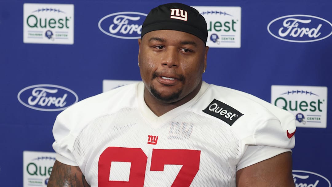 New York Giants - defensive tackle Dexter Lawrence II