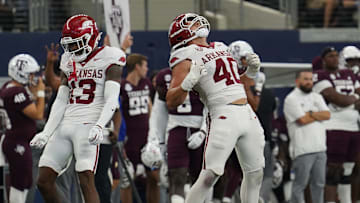 Arkansas Razorbacks defensive lineman Landon Jackson. #40...