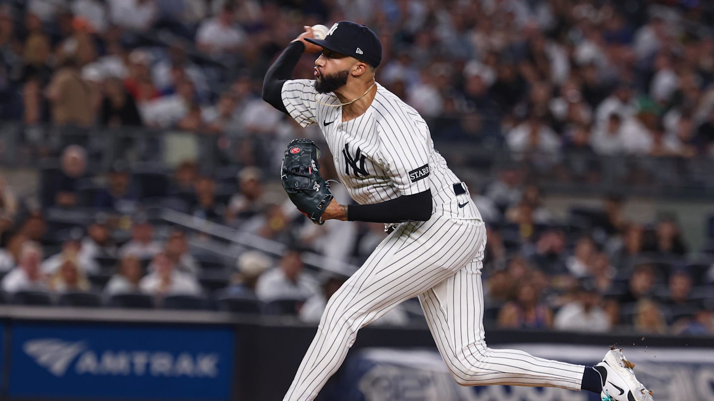 Ex Brewers All Star Pitcher Hits New Low With Yankees