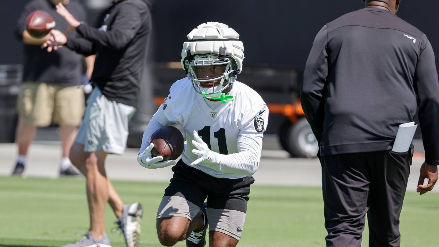 Young speedy WR turning heads at Raiders practice - Vimarsana News