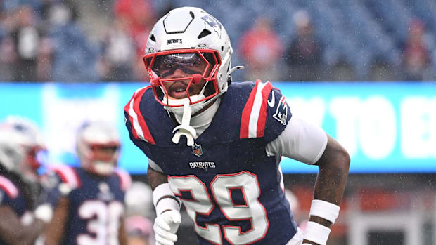 New England Patriots Cornerback Isaiah Bolden