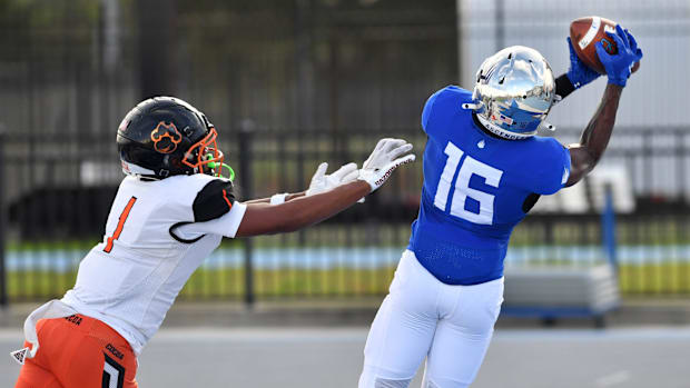 IMG Academy wide receiver Eric McFarland