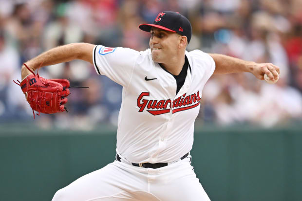 Matthew Boyd throws a pitch 