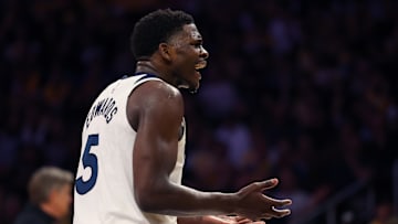 Minnesota Timberwolves v Los Angeles Lakers