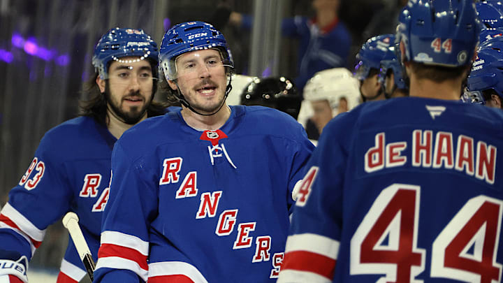 New York Islanders v New York Rangers