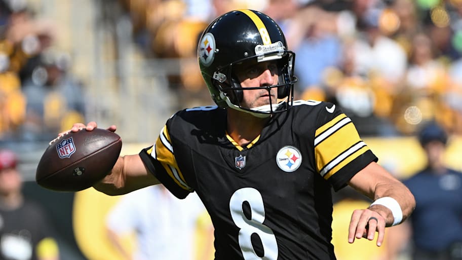 Steelers quarterback Aaron Rodgers