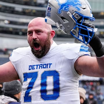 Detroit Lions offensive tackle Dan Skipper (70) celebrates 34-17 win over Chicago Bears