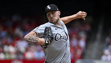 May 5, 2024; St. Louis, Missouri, USA;  Chicago White Sox starting pitcher Garrett Crochet (45) pitches against the St. Louis Cardinals during the first inning at Busch Stadium. Mandatory Credit: Jeff Curry-Imagn Images