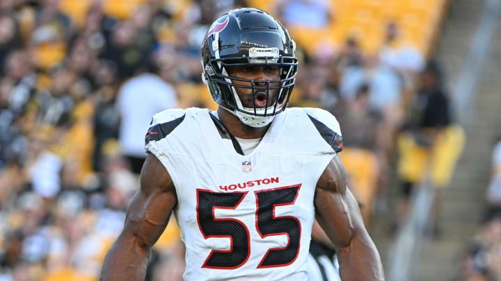 Houston Texans defensive end Danielle Hunter (55) celebrates after sacking Pittsburgh Steelers quarterback Justin Fields (2) during the first quarter at Acrisure Stadium.