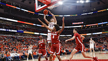 Alabama Crimson Tide forward Amari Allen (5) 