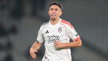 Gabriel Paulista negocia com o Corinthians