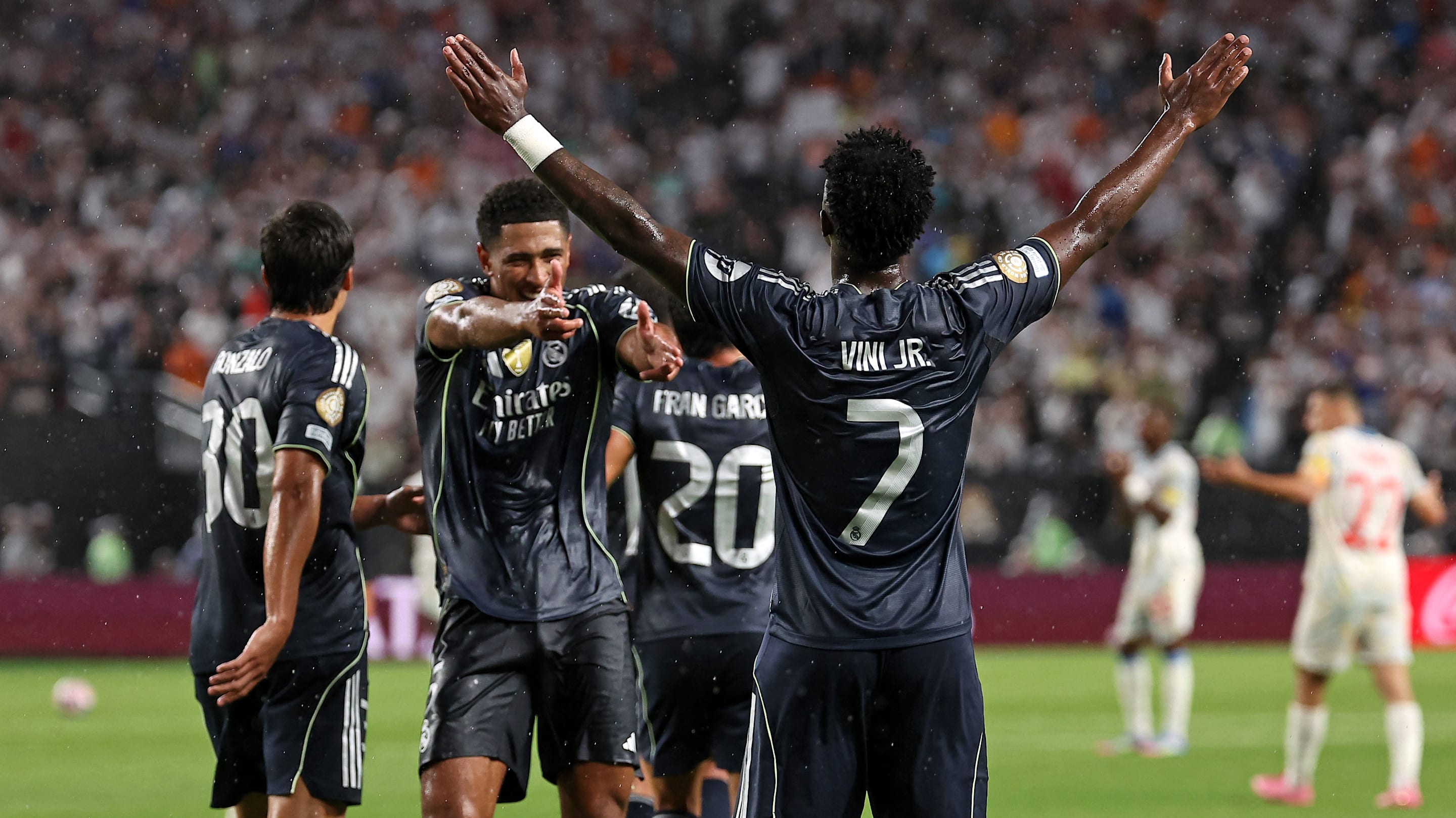 RB Salzburg - Real Madrid (0-3) : Vinicius décisif, Bellingham étincelant... Les notes des Merengue cette nuit