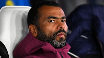 Ashley Cole devrait connaître sa première expérience d'entraîneur. Ashley Cole devrait connaître sa première expérience d'entraîneur.