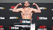 UFC Fight Night: Cannonier v Strickland Weigh-in