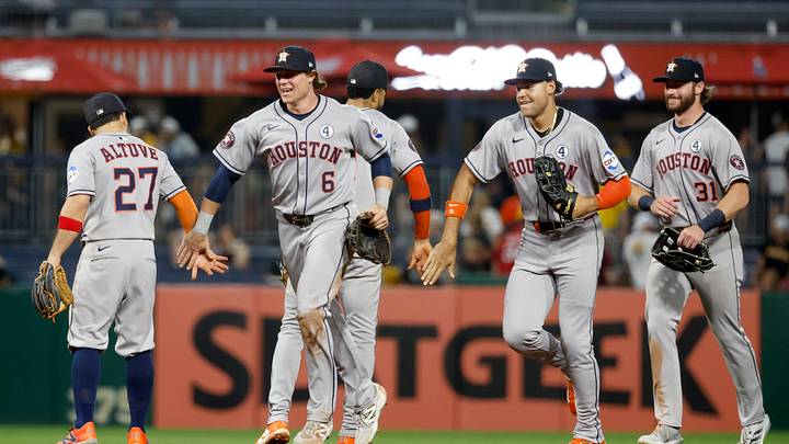 Houston Astros v Pittsburgh Pirates