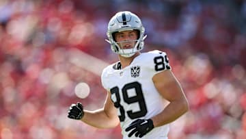 Dec 8, 2024; Tampa, Florida, USA; Las Vegas Raiders tight end Brock Bowers (89) line up against the Tampa Bay Buccaneers in the first quarter at Raymond James Stadium