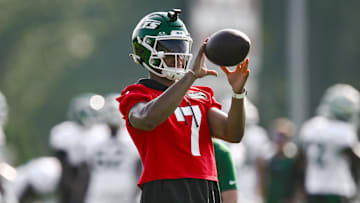 Justin Fields is struggling to find consistency during New York Jets training camp.
