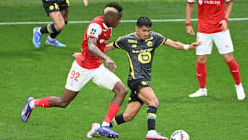 Abdoul Koné (links) steht vor einem Wechsel zu RB Leipzig Abdoul Koné (links) steht vor einem Wechsel zu RB Leipzig