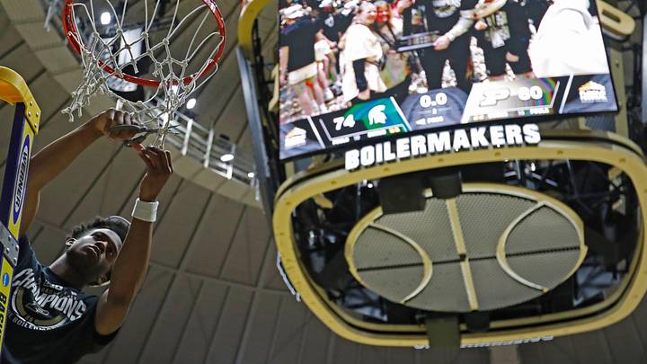 Tovaglia Purdue Boilermakers - Quadrata 122x122 Cm, 100% Poliestere, Logo Ufficiale College, Lavabile