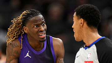 Los Angeles Clippers v Sacramento Kings
