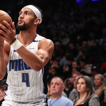 Orlando Magic guard Jalen Suggs could be a solid prop betting target tonight.