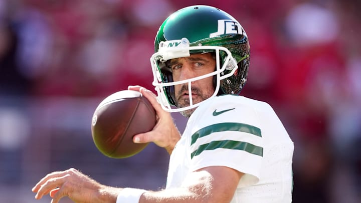 New York Jets quarterback Aaron Rodgers looks to throw a pass vs. the San Francisco 49ers.