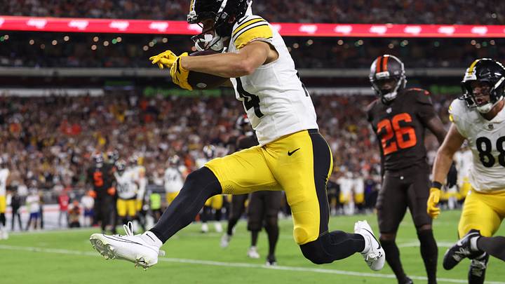 Oct 1, 2026; Cleveland, Ohio, USA;  Pittsburgh Steelers wide receiver Roman Wilson (14) scores a touchdown against the Cleveland Browns in the first half at Huntington Bank Field.  Mandatory Credit: Scott Galvin-Imagn Images