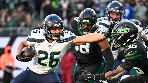 Seattle Seahawks running back Zach Charbonnet