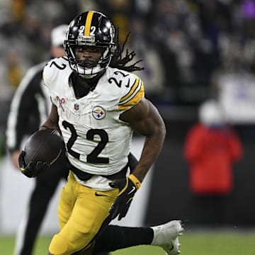Dec 21, 2024; Baltimore, Maryland, USA;  Pittsburgh Steelers running back Najee Harris (22) rushes during  the second half against the Baltimore Ravens at M&T Bank Stadium. Mandatory Credit: Tommy Gilligan-Imagn Images