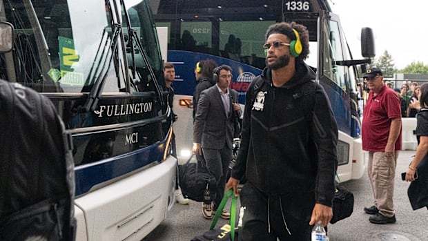 matayo uiagalelei oregon ducks nfl draft los angeles chargers college football big ten dante moore dan lanning kenyon sadiq