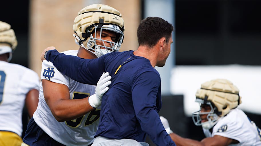 Charles Jagusah participates in a drill in Aug. 2024. | MICHAEL CLUBB/SOUTH BEND TRIBUNE / USA TODAY NETWORK