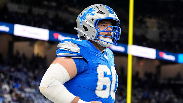 Detroit Lions guard Graham Glasgow (60) warms up ahead of the Minnesota Vikings game at Ford Field in Detroit on Sunday, November 2, 2025.