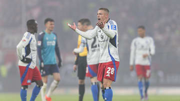 Der HSV wackelt im Aufstiegsrennen.